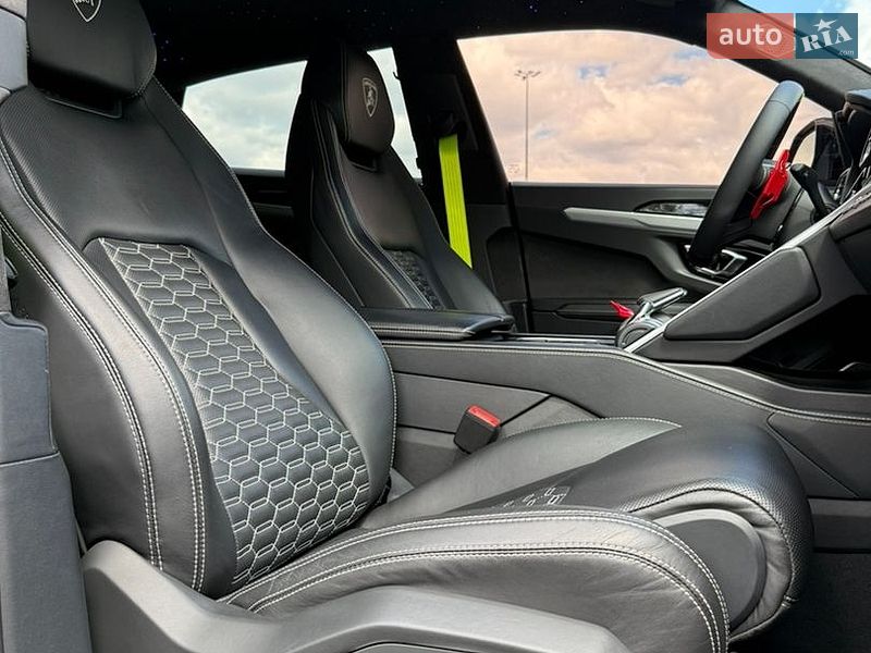 Позашляховик / Кросовер Lamborghini Urus 2020 в Києві фото 31 Позашляховик / Кросовер Lamborghini Urus 2020 в Києві