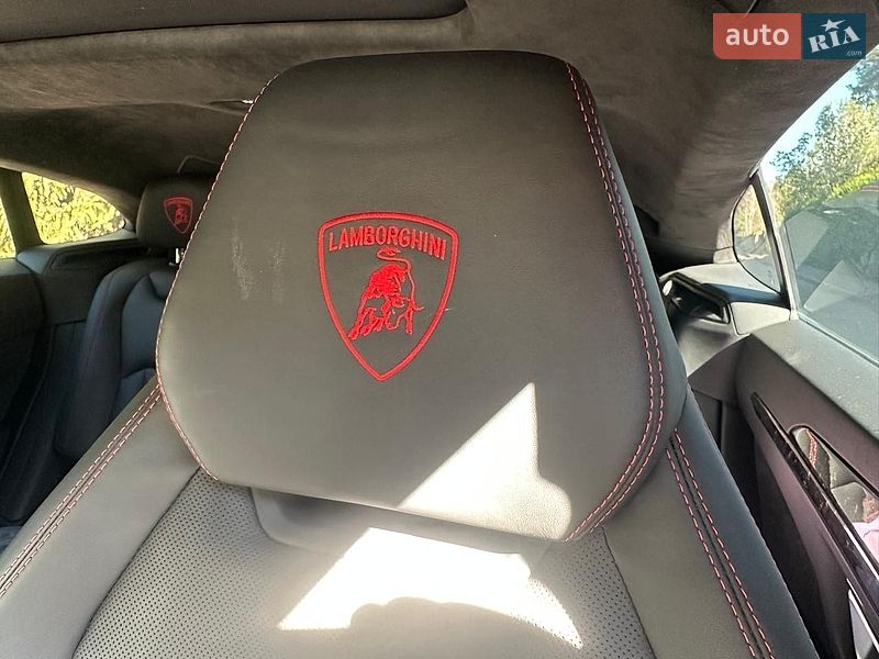 Внедорожник / Кроссовер Lamborghini Urus 2021 в Киеве