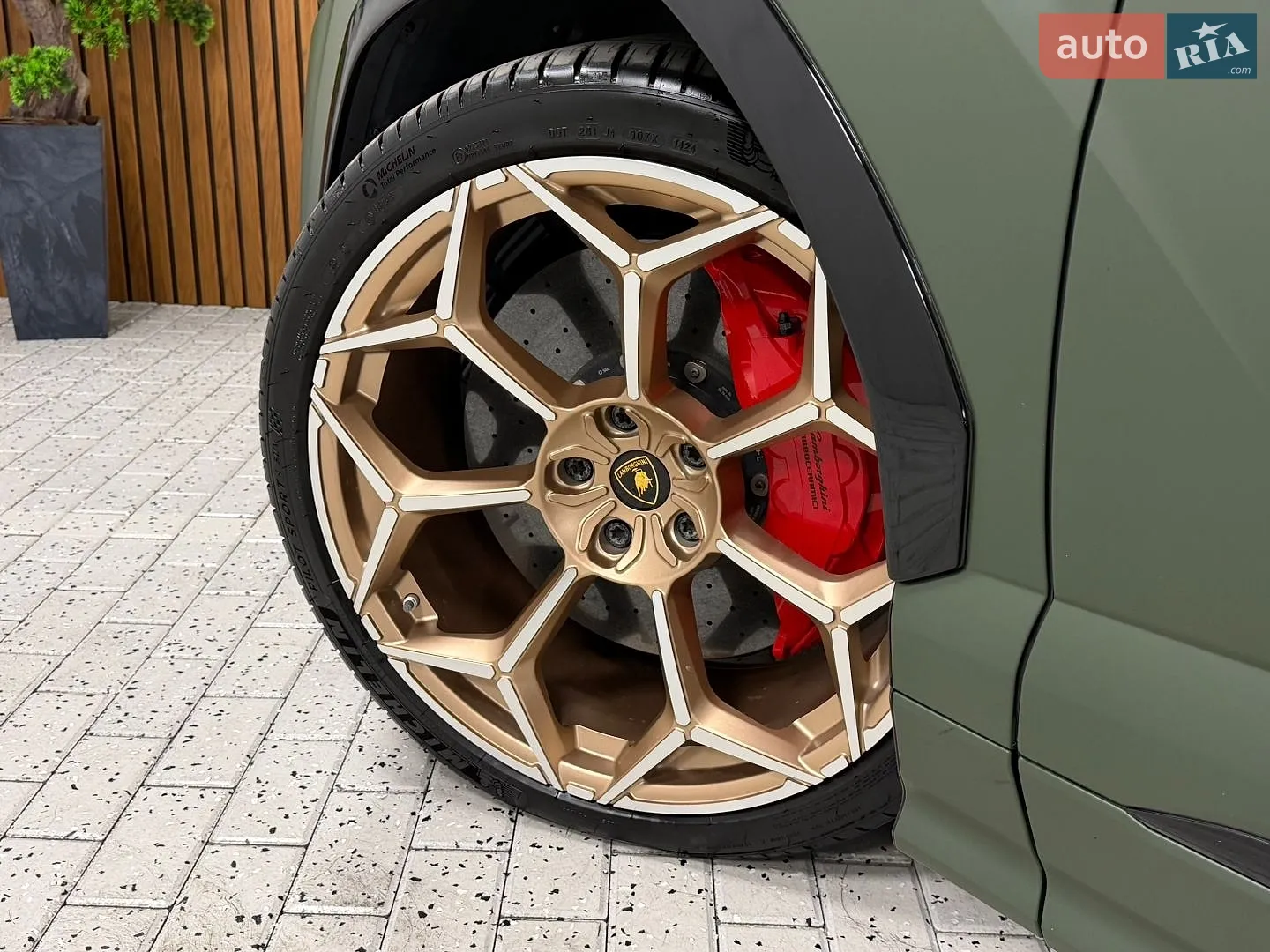 2020 Lamborghini Urus Concept - мініатюра 24
