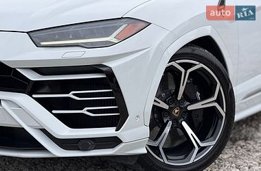 Позашляховик / Кросовер Lamborghini Urus 2019 в Львові
