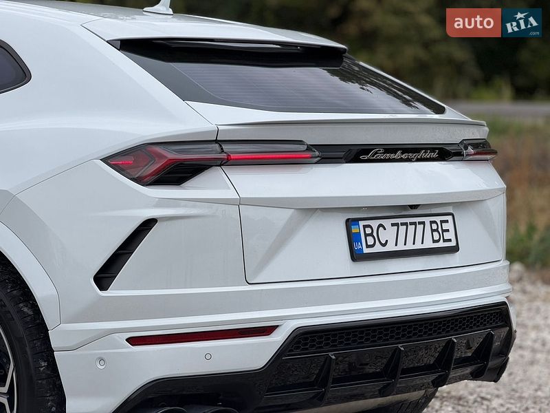 Позашляховик / Кросовер Lamborghini Urus 2019 в Львові