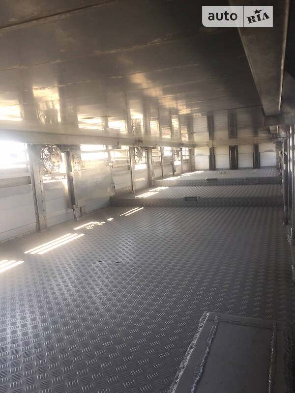 Для перевозки животных - полуприцеп Lambrecht 99LKL-30A 1999 в Белой Церкви фото 4 Для перевозки животных - полуприцеп Lambrecht 99LKL-30A 1999 в Белой Церкви