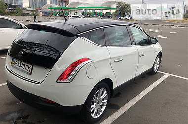 Хэтчбек Lancia Delta 2012 в Киеве