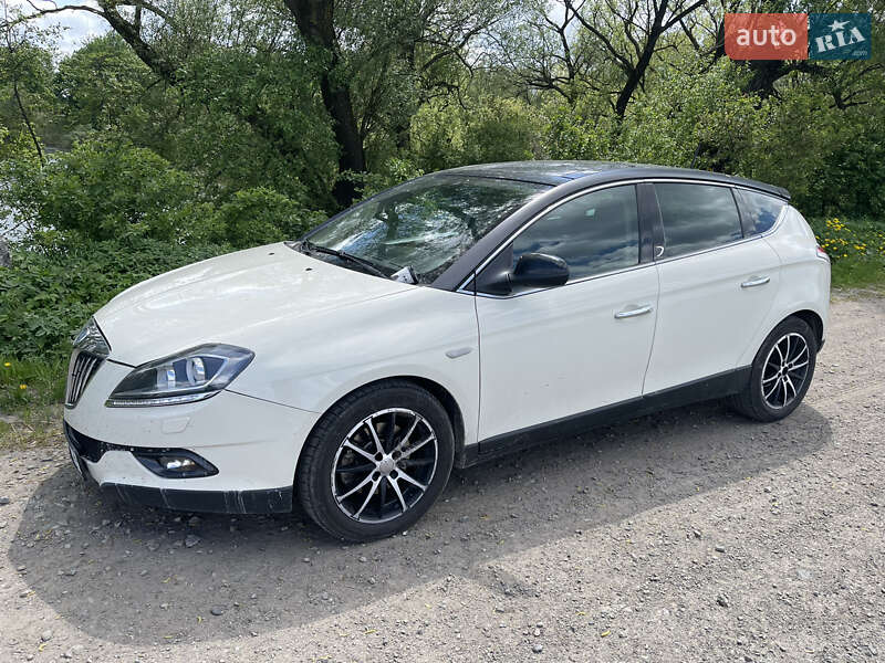 Хетчбек Lancia Delta 2010 в Львові