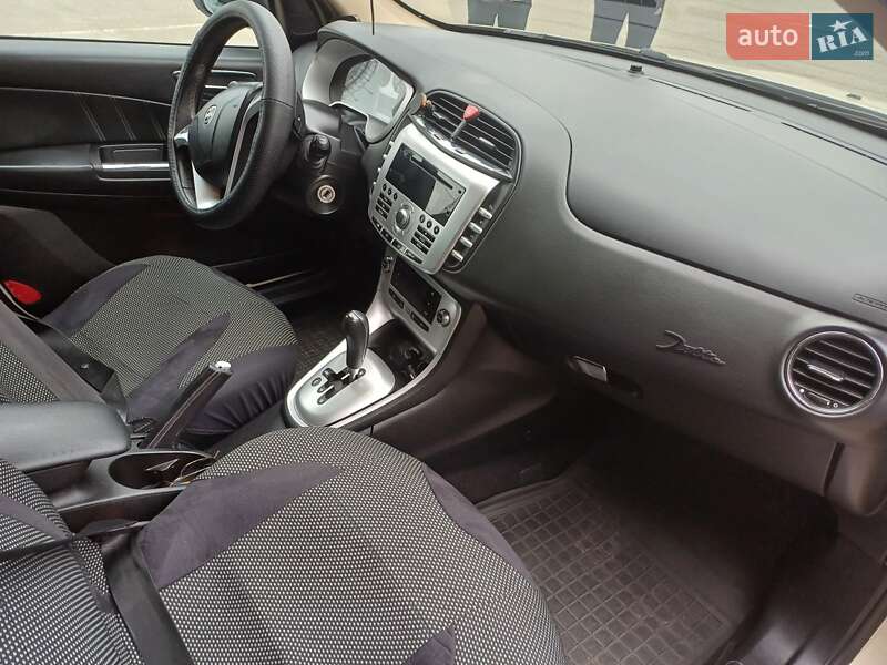 Хэтчбек Lancia Delta 2009 в Киеве фото 5 Хэтчбек Lancia Delta 2009 в Киеве