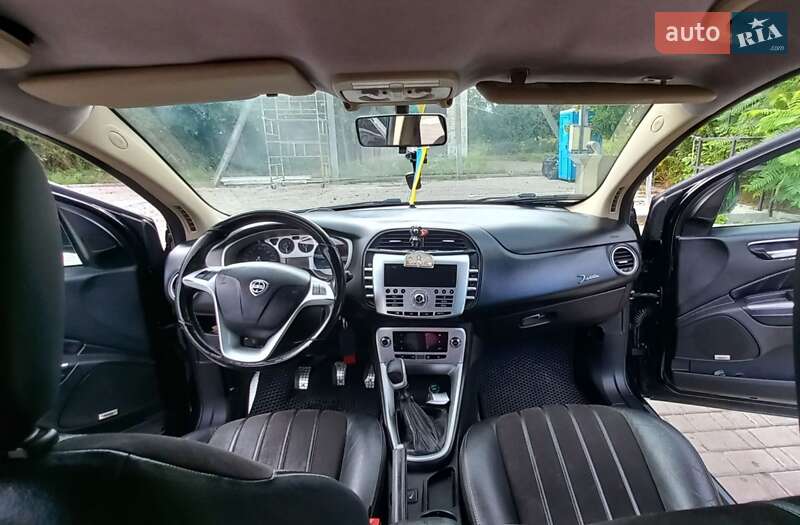 Хэтчбек Lancia Delta 2008 в Луцке