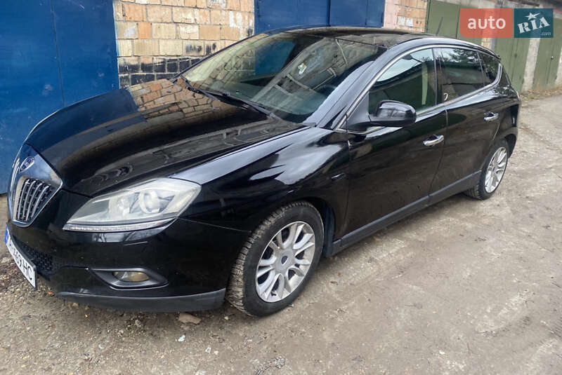 Хэтчбек Lancia Delta 2009 в Киеве
