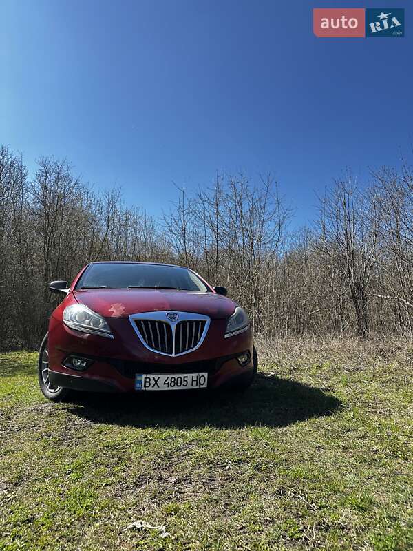 Хетчбек Lancia Delta 2008 в Кам'янець-Подільському