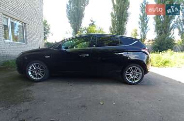 Хэтчбек Lancia Delta 2014 в 