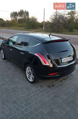 Хэтчбек Lancia Delta 2014 в 