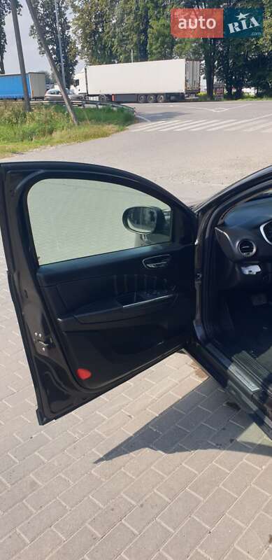 Хэтчбек Lancia Delta 2010 в Стрые
