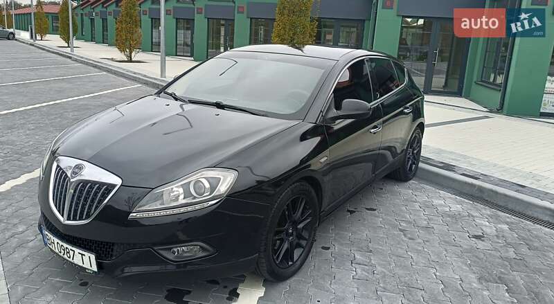 Хэтчбек Lancia Delta 2008 в Ирпене