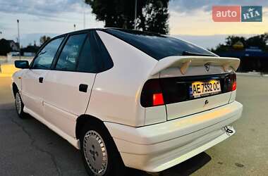 Хэтчбек Lancia Delta 1994 в 