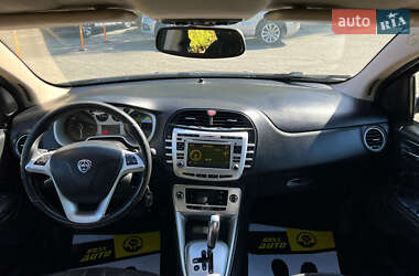 Хэтчбек Lancia Delta 2010 в 