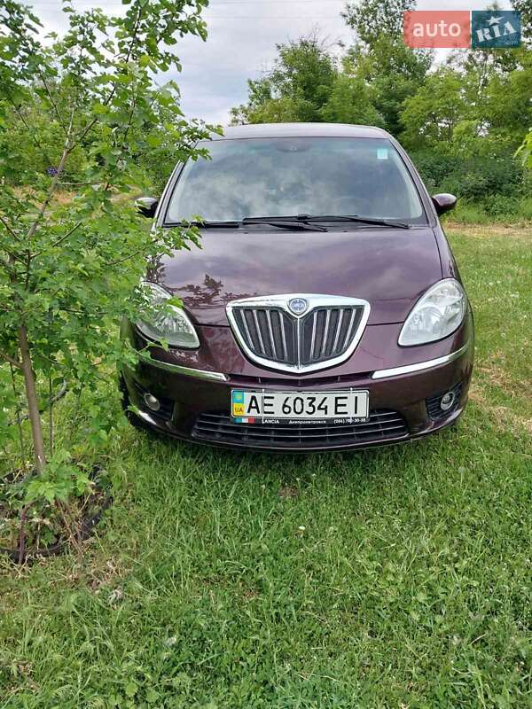 Хетчбек Lancia Musa 2008 в П'ятихатках