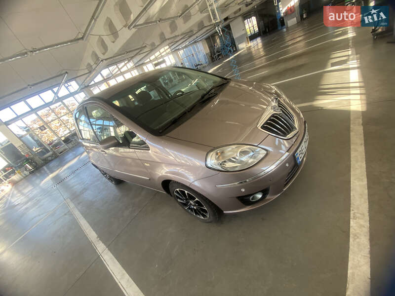 Lancia Musa 2008