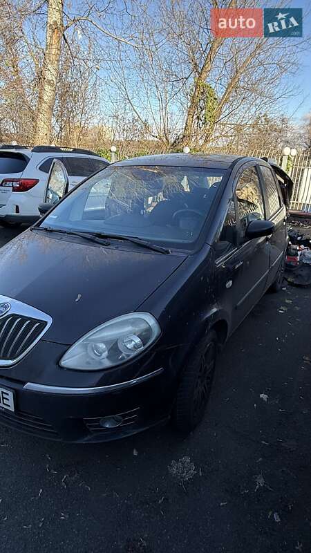 Мікровен Lancia Musa 2012 в Києві