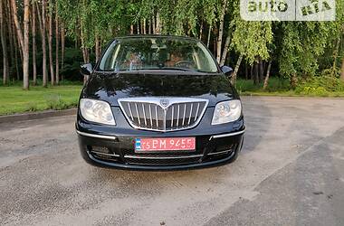 Минивэн Lancia Phedra 2010 в 