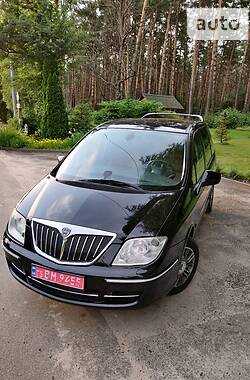 Минивэн Lancia Phedra 2010 в 