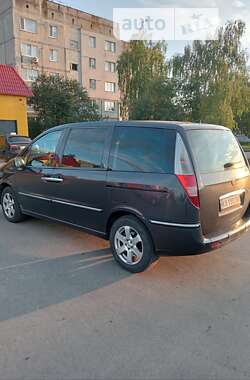 Минивэн Lancia Phedra 2008 в 