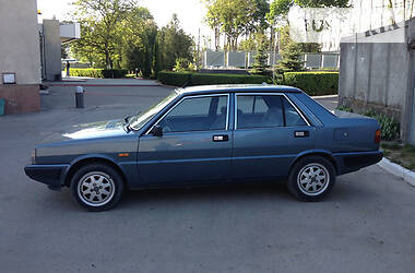 Седан Lancia Prisma 1988 в Тернополе