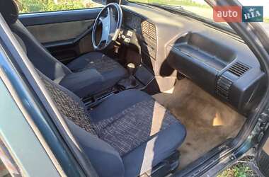 Седан Lancia Thema 1988 в 