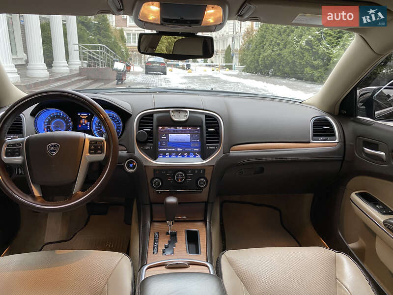 Седан Lancia Thema 2012 в Києві