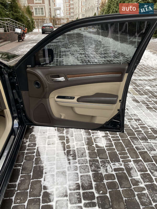 Седан Lancia Thema 2012 в Києві