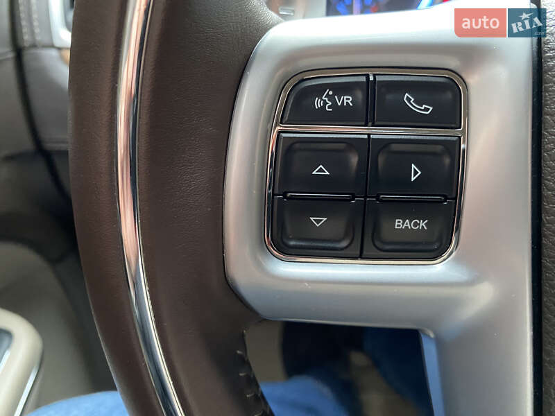 Седан Lancia Thema 2012 в Києві