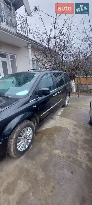 Минивэн Lancia Voyager 2011 в Городенке фото 9 Минивэн Lancia Voyager 2011 в Городенке