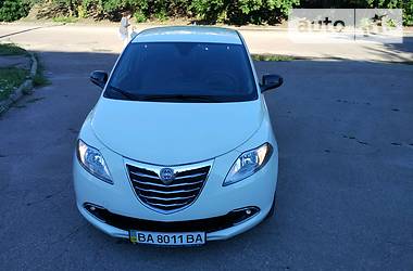 Хэтчбек Lancia Ypsilon 2012 в Кропивницком