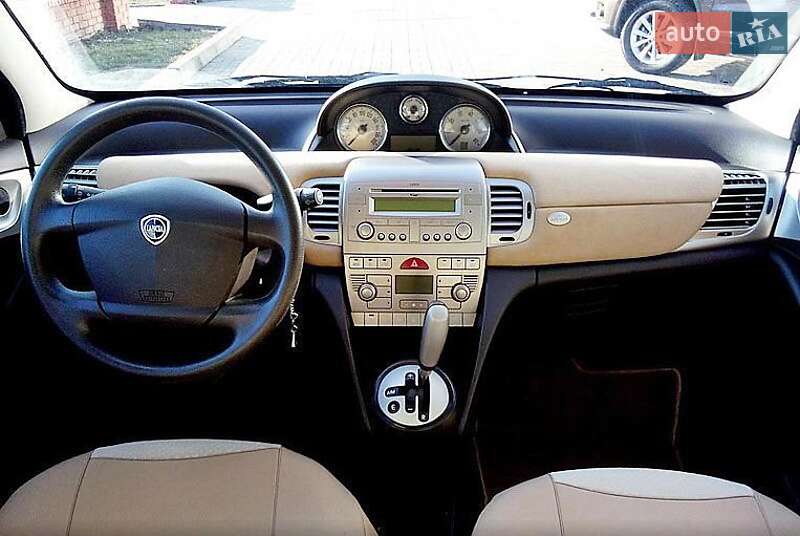 Хэтчбек Lancia Ypsilon 2008 в Одессе