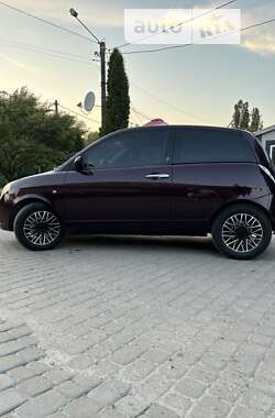 Хетчбек Lancia Ypsilon 2008 в Рівному