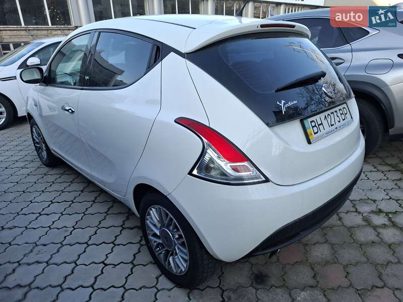 Хетчбек Lancia Ypsilon 2012 в Одесі