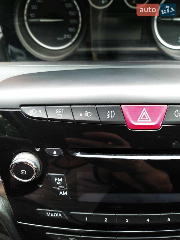 Хэтчбек Lancia Ypsilon 2012 в Ровно