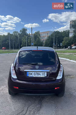 Хэтчбек Lancia Ypsilon 2008 в Ровно
