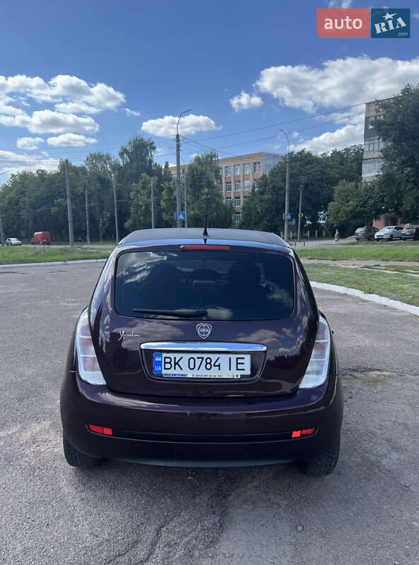 Хэтчбек Lancia Ypsilon 2008 в Ровно фото 4 Хэтчбек Lancia Ypsilon 2008 в Ровно