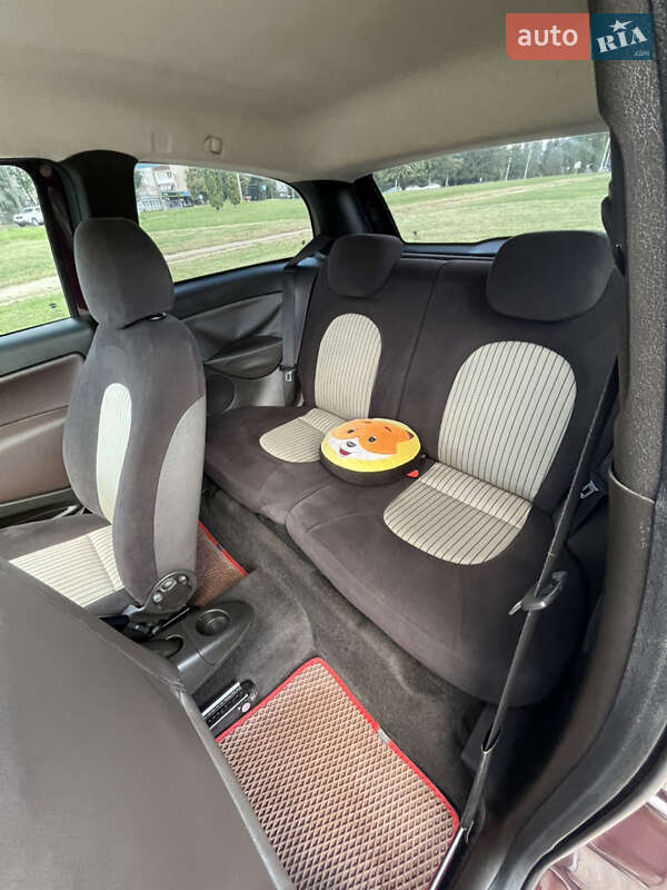 Хэтчбек Lancia Ypsilon 2008 в Ровно фото 7 Хэтчбек Lancia Ypsilon 2008 в Ровно