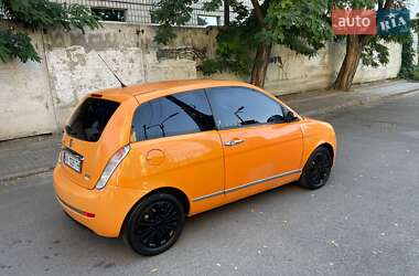 Хэтчбек Lancia Ypsilon 2008 в 