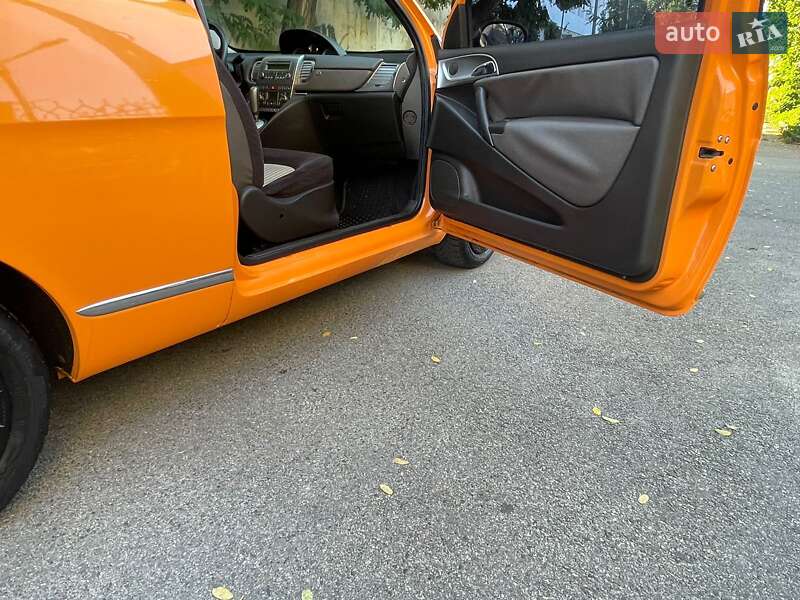 Хэтчбек Lancia Ypsilon 2008 в Киеве фото 25 Хэтчбек Lancia Ypsilon 2008 в Киеве