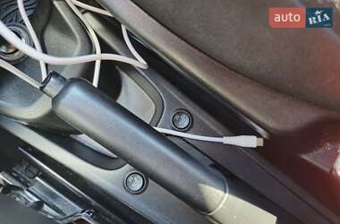 Хетчбек Lancia Ypsilon 2013 в 