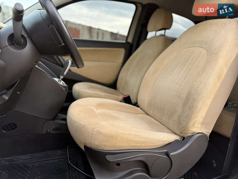 Хетчбек Lancia Ypsilon 2007 в Івано-Франківську фото 9 Хетчбек Lancia Ypsilon 2007 в Івано-Франківську