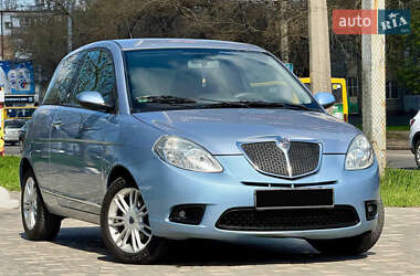 Хэтчбек Lancia Ypsilon 2008 в Раздельной