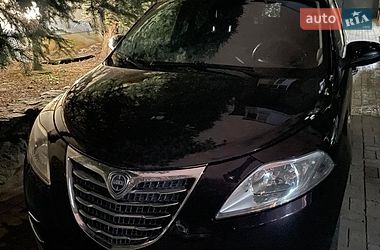 Хэтчбек Lancia Ypsilon 2012 в Днепре
