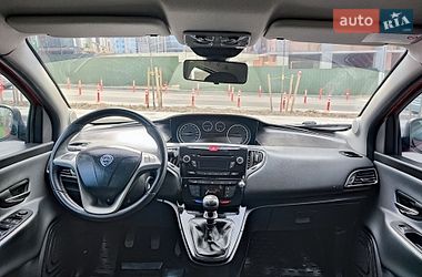 Хэтчбек Lancia Ypsilon 2012 в Киеве