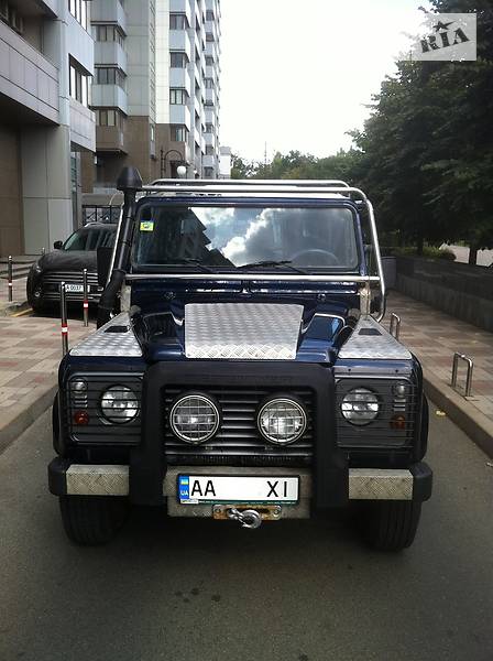 Внедорожник / Кроссовер Land Rover Defender 2002 в Киеве