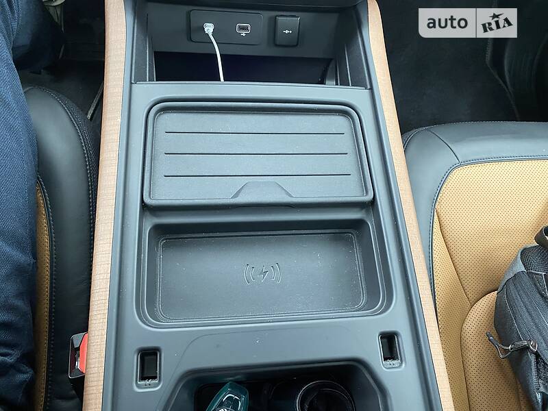 Внедорожник / Кроссовер Land Rover Defender 2020 в Киеве