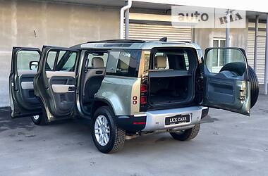Внедорожник / Кроссовер Land Rover Defender 2020 в 