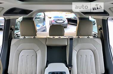 Внедорожник / Кроссовер Land Rover Defender 2020 в 