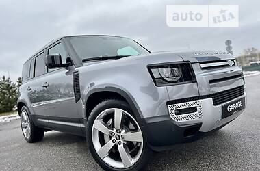 Внедорожник / Кроссовер Land Rover Defender 2022 в 